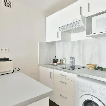 Champs Elysees Chic And Vibrant Apartment *